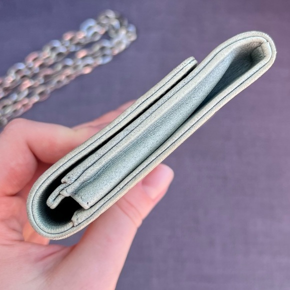 CHANEL Camellia CC Logo Leather Bifold Wallet - Picture 3 of 8